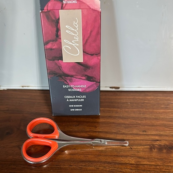 Ella Easy-to-Handle Scissors - for eyebrows and more - Picture 1 of 1